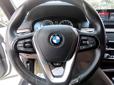 BMW 5-Series — photo 08