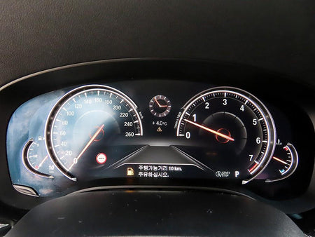 BMW 5-Series — photo 09