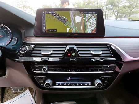 BMW 5-Series — photo 13