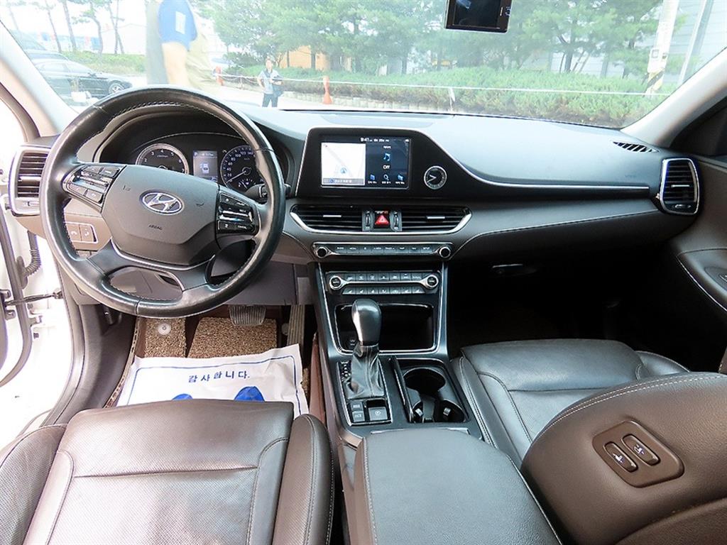 Hyundai Grandeur — photo 07