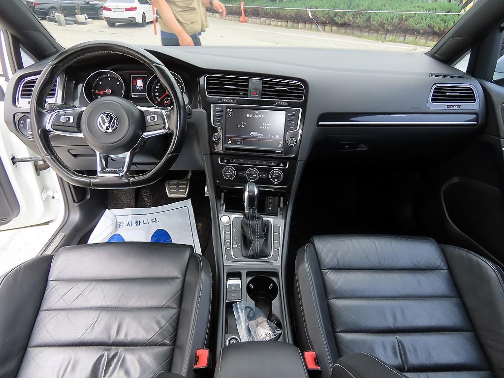 Volkswagen Golf — photo 07