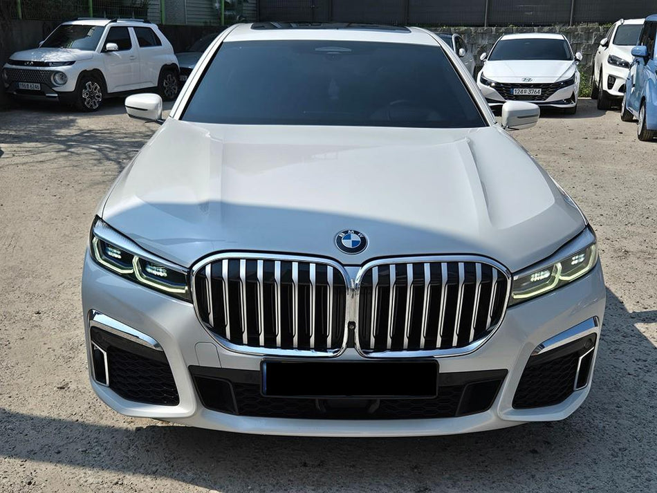 BMW 7-Series — photo 01