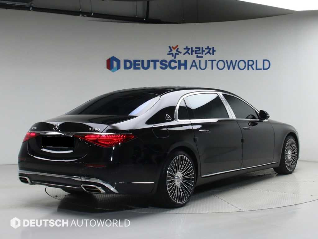 Mercedes-Benz S-Class — photo 02