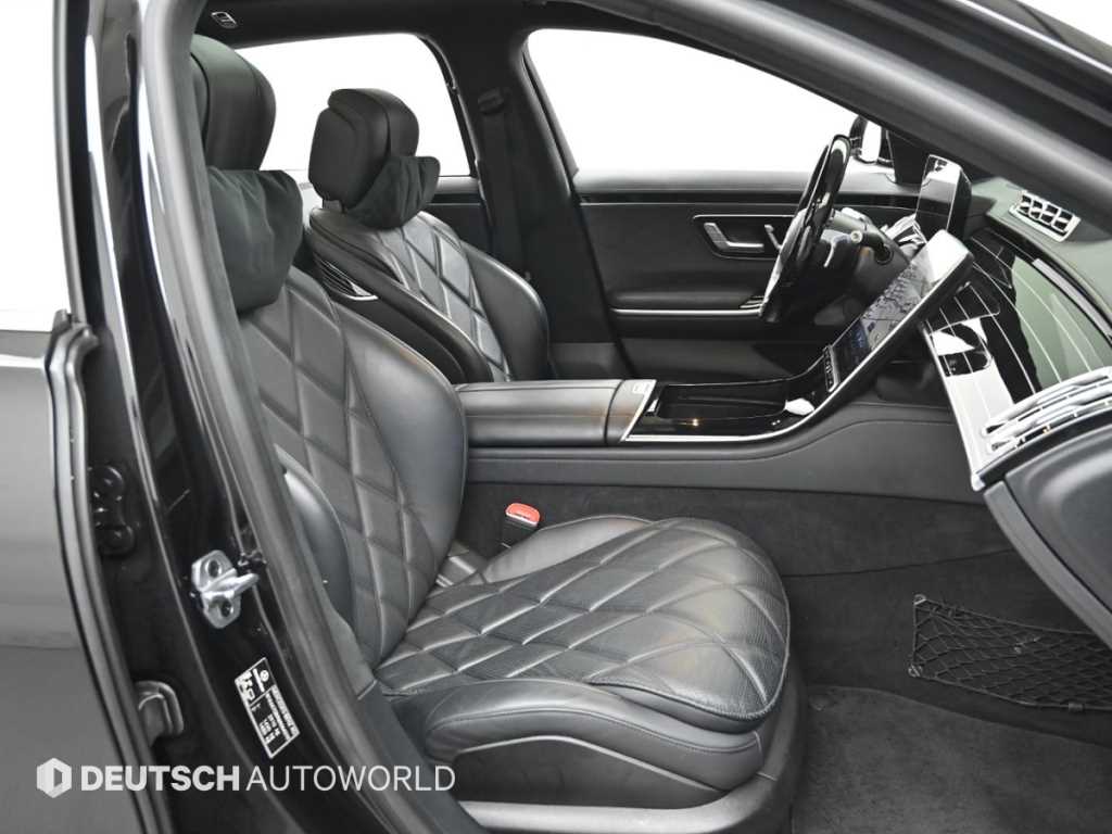 Mercedes-Benz S-Class — photo 10
