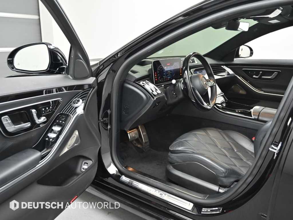 Mercedes-Benz S-Class — photo 11