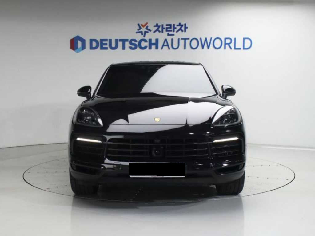 Porsche Cayenne — photo 03