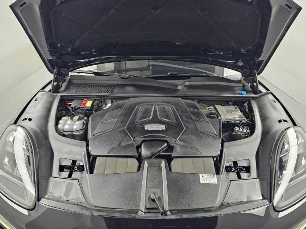 Porsche Cayenne — photo 06