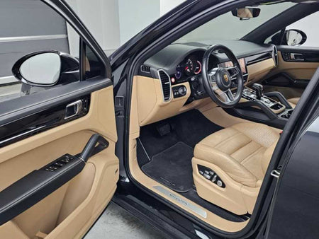 Porsche Cayenne — photo 11