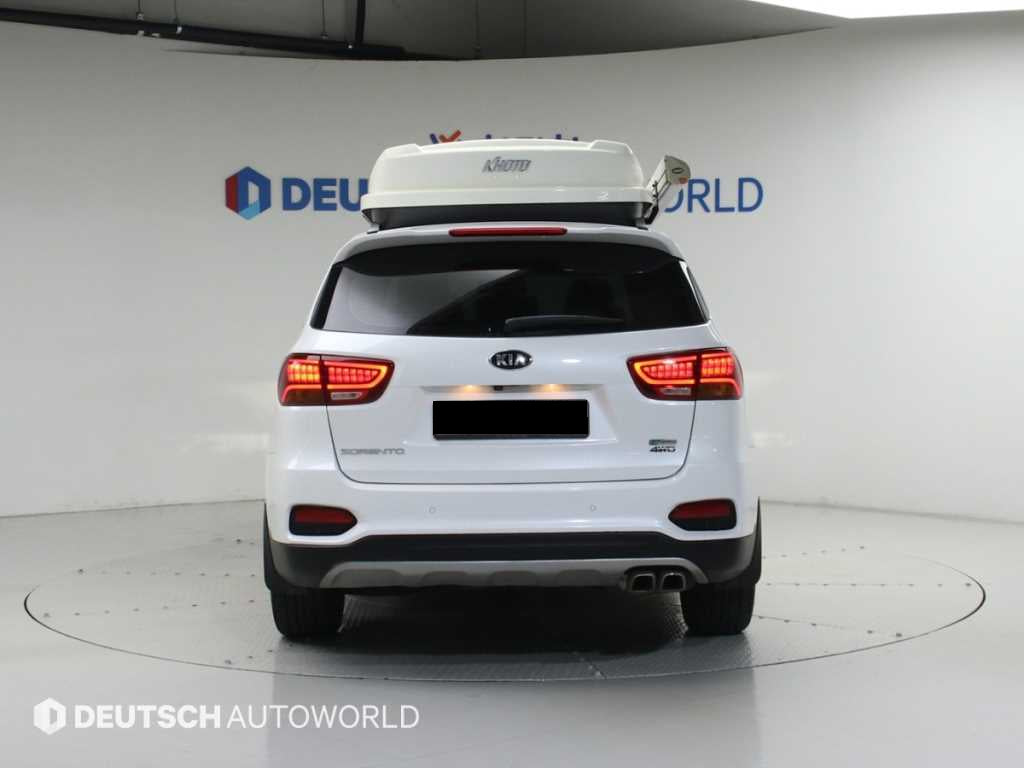 Kia Sorento — photo 04