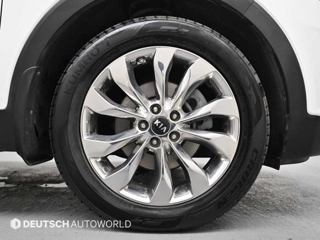 Kia Sorento — photo 05