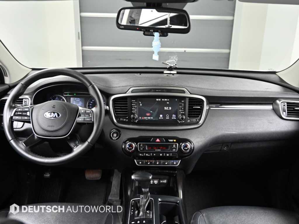 Kia Sorento — photo 07