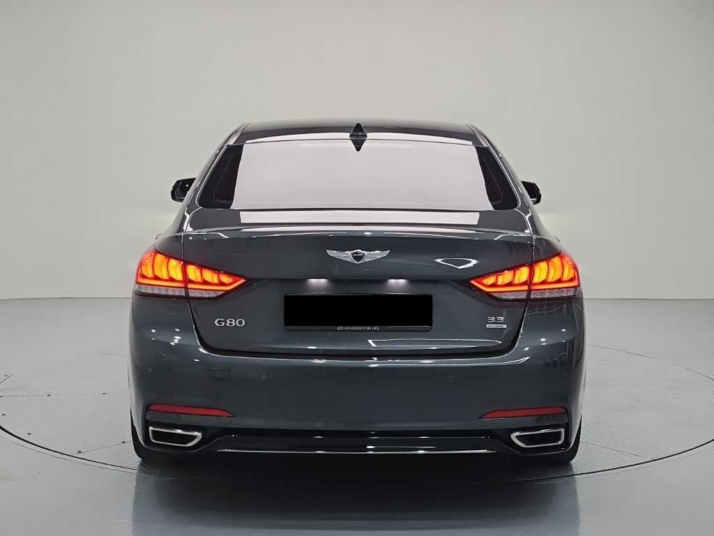 Genesis G80 — photo 03