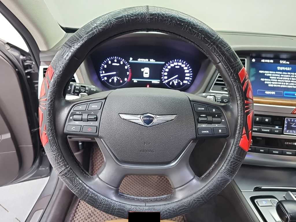 Genesis G80 — photo 09