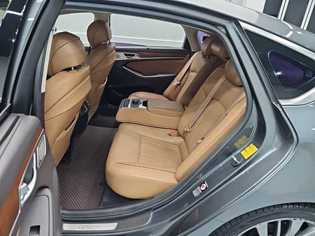 Genesis G80 — photo 12