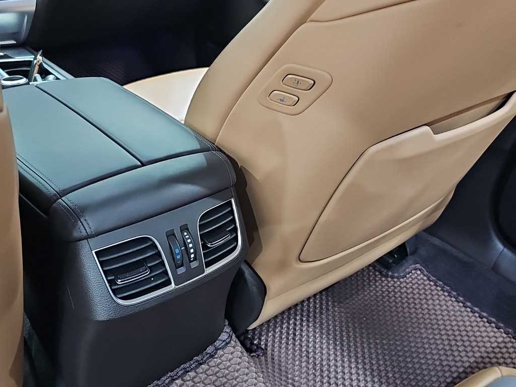 Genesis G80 — photo 14
