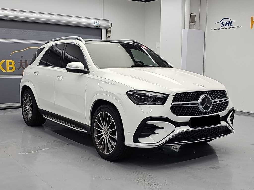 Mercedes-Benz GLE-Class — photo 04
