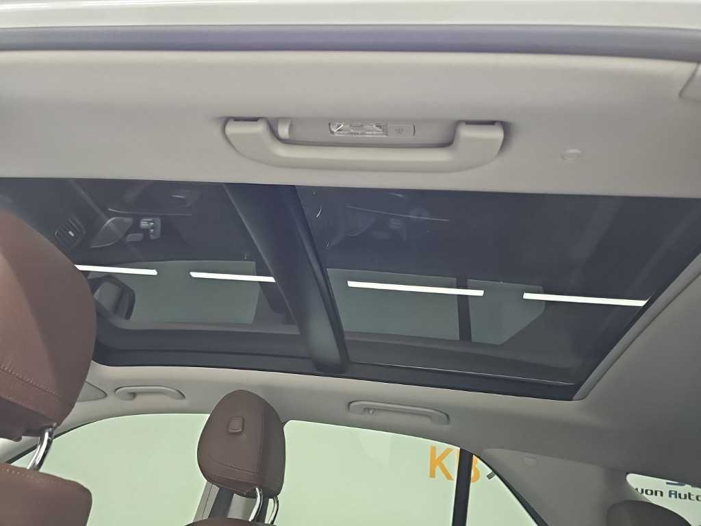 Mercedes-Benz GLE-Class — photo 14