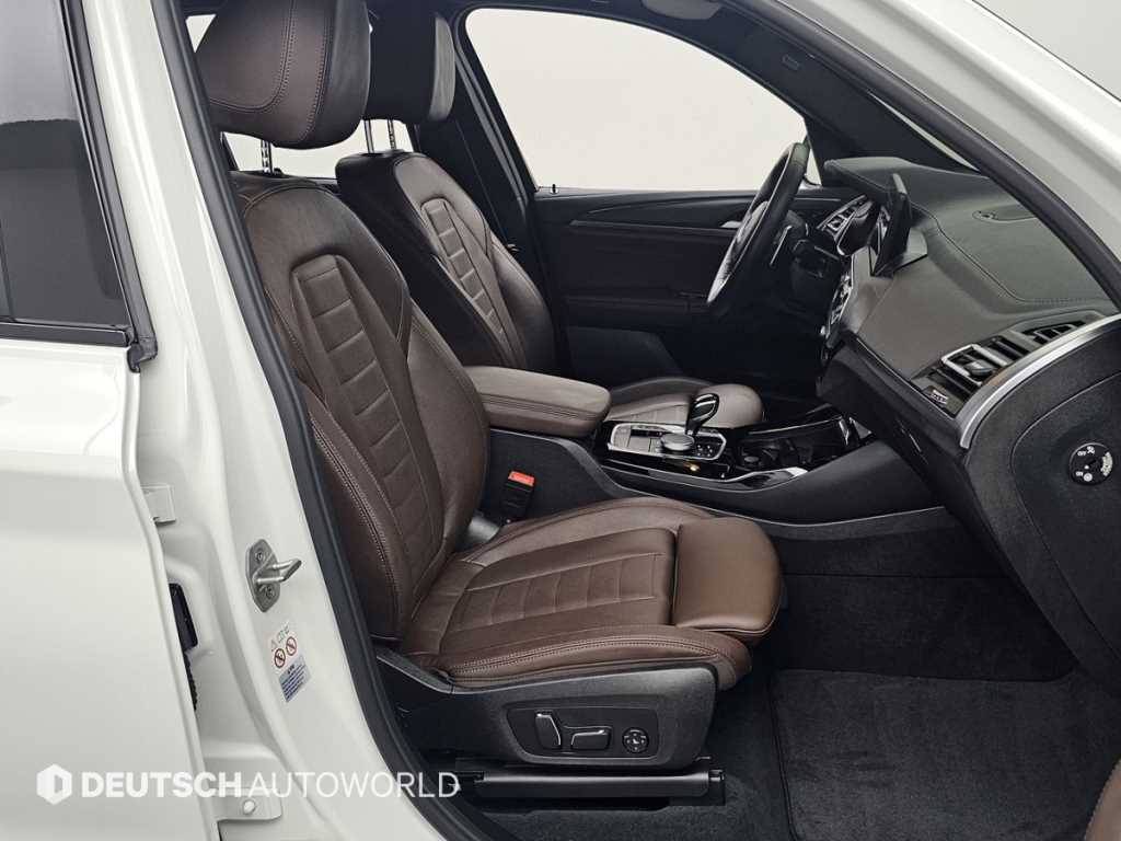 BMW X3 — photo 10
