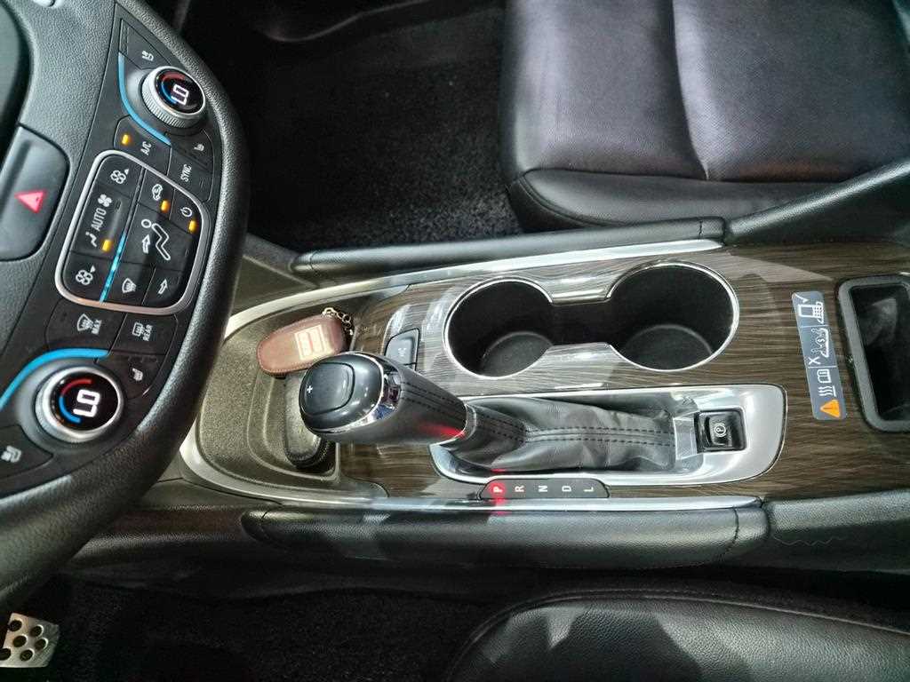CHEVROLET Malibu — photo 15