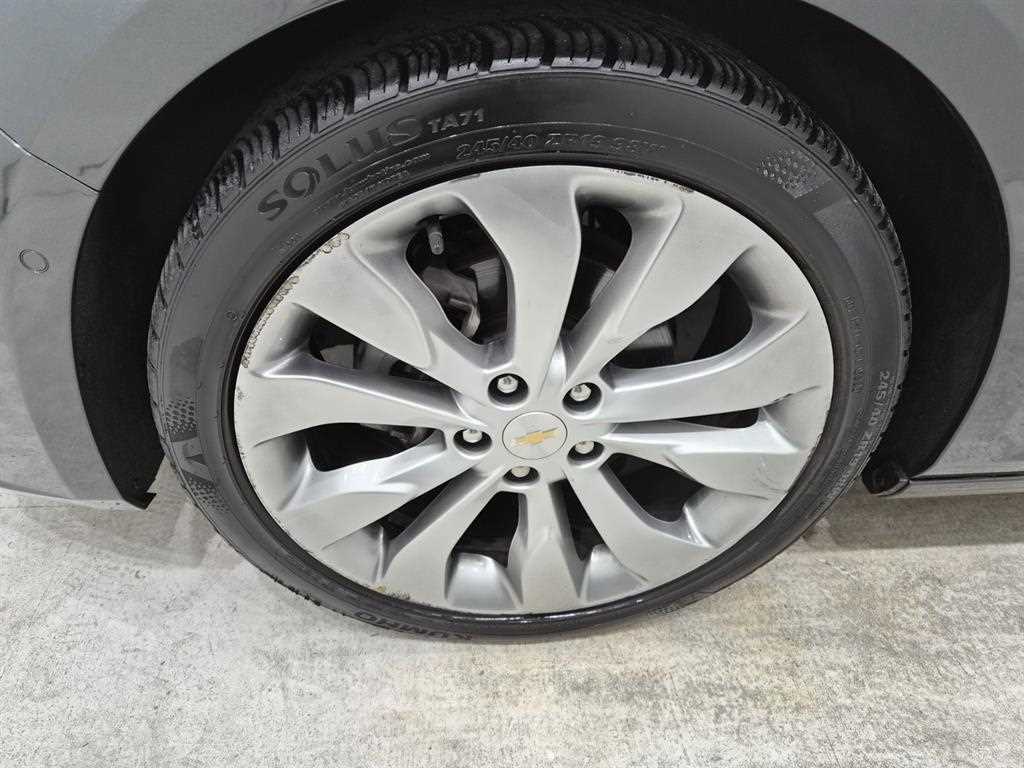 CHEVROLET Malibu — photo 17