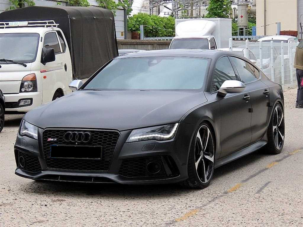 Audi RS7 — photo 02