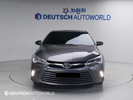 Toyota Camry — photo 03