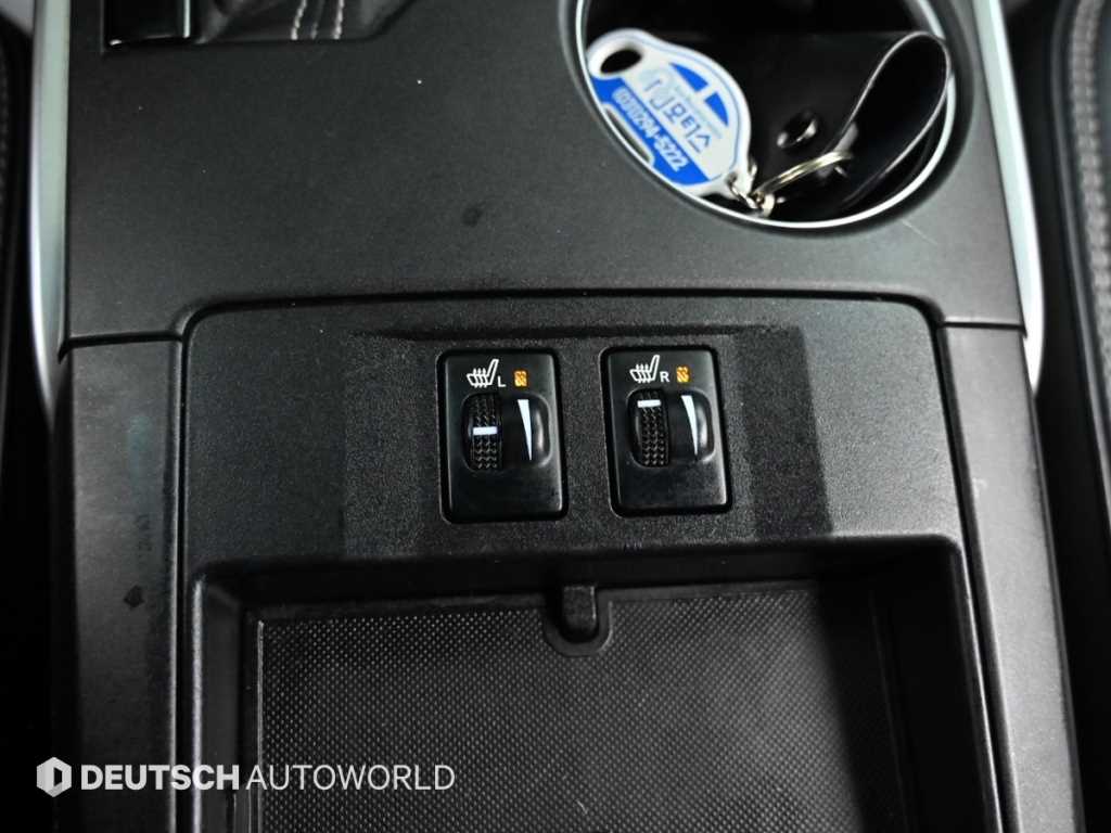 Toyota Camry — photo 17