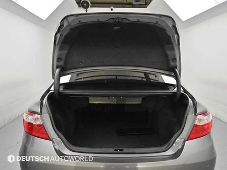 Toyota Camry — photo 19