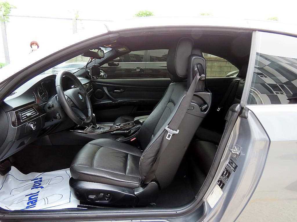 BMW 3-Series — photo 07