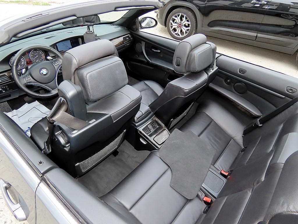 BMW 3-Series — photo 09