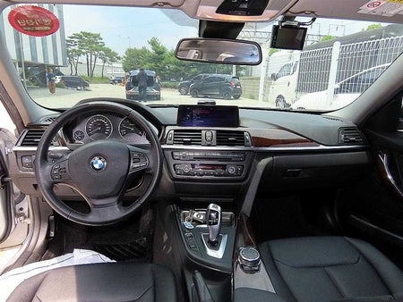 BMW 3-Series — photo 07