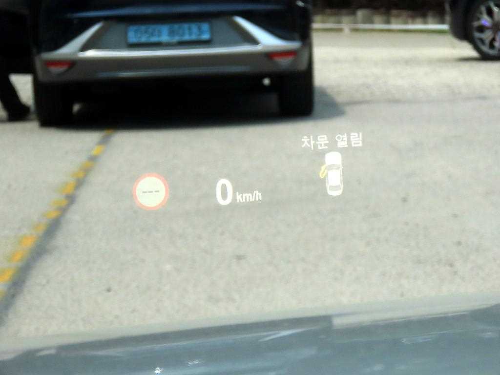 BMW 3-Series — photo 10