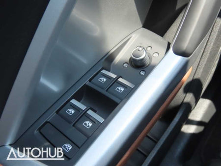 Audi Q3 — photo 12