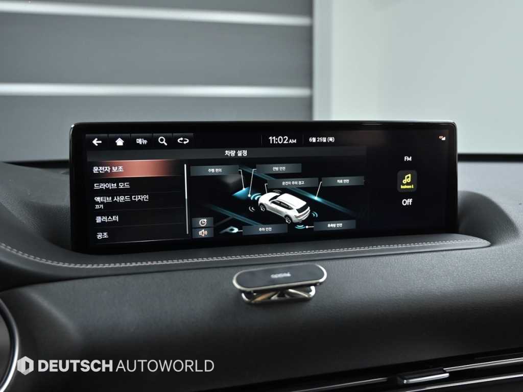 Genesis GV80 — photo 17