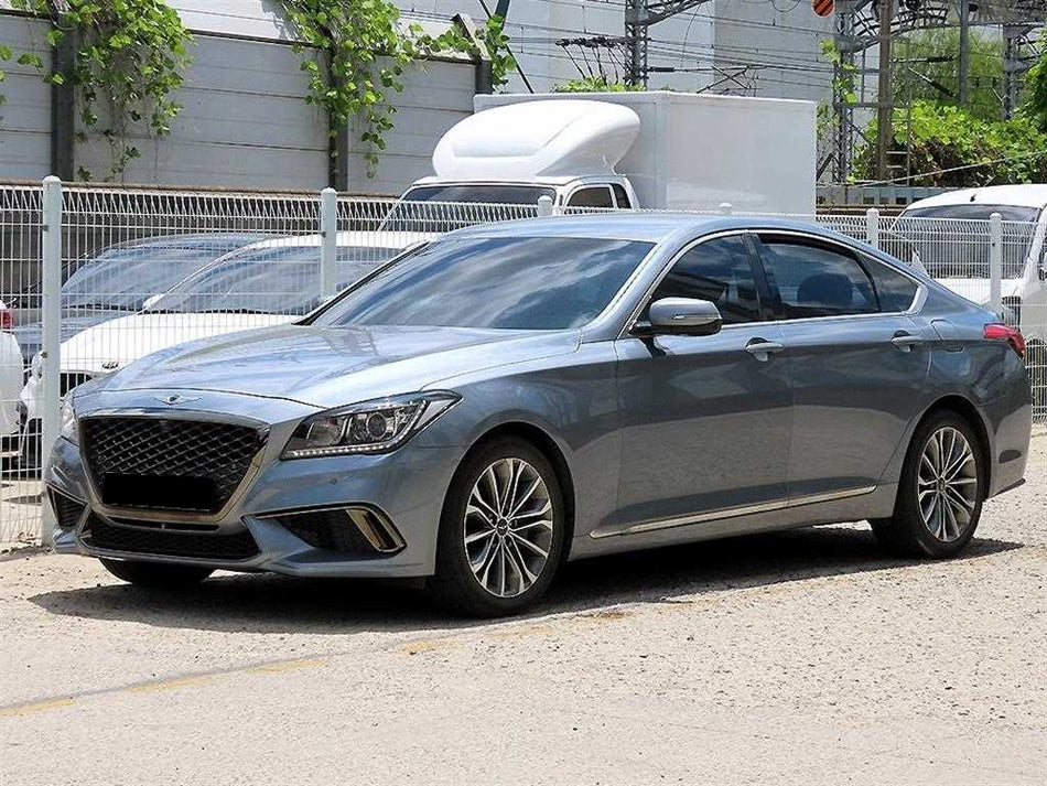 Hyundai Genesis — photo 02