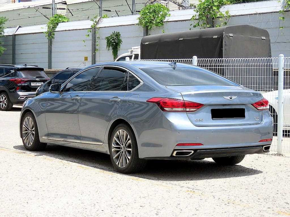 Hyundai Genesis — photo 03