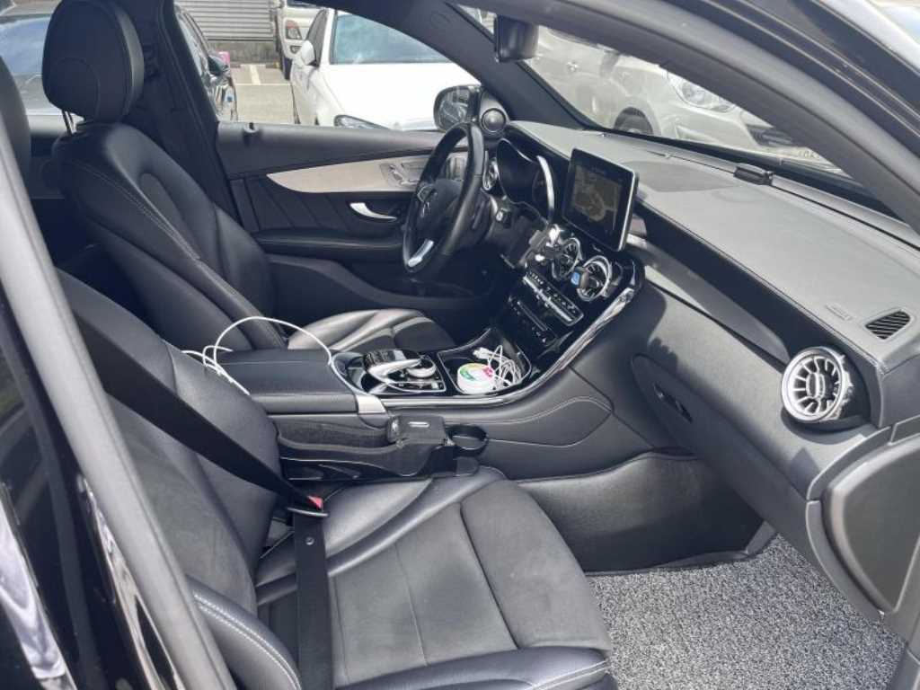 Mercedes-Benz GLC-Class — photo 08