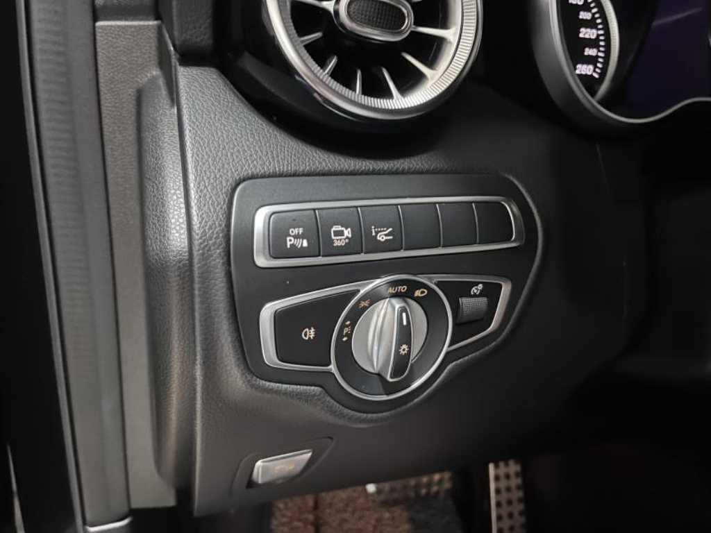 Mercedes-Benz GLC-Class — photo 12