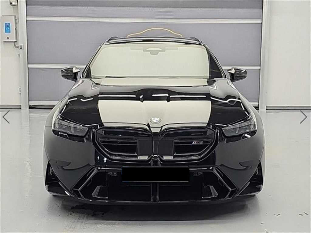 BMW M5 — photo 02