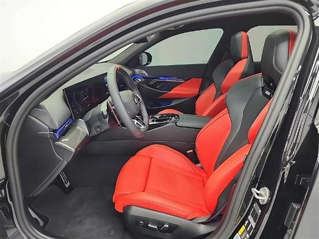 BMW M5 — photo 11