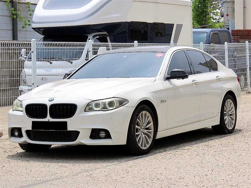 BMW 5-Series — photo 02