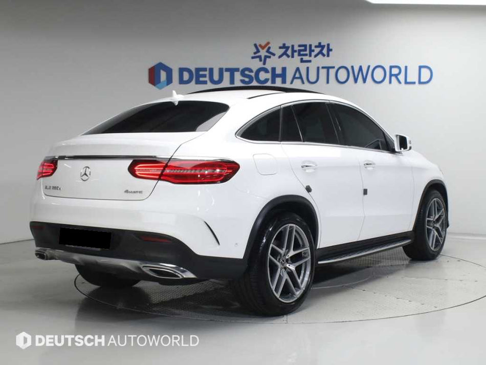 Mercedes-Benz GLE-Class — photo 02