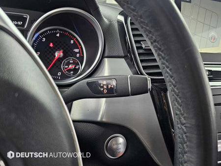 Mercedes-Benz GLE-Class — photo 09