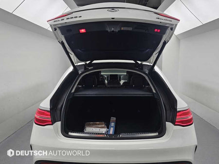Mercedes-Benz GLE-Class — photo 19