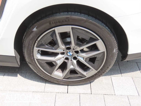 BMW 5-Series — photo 17
