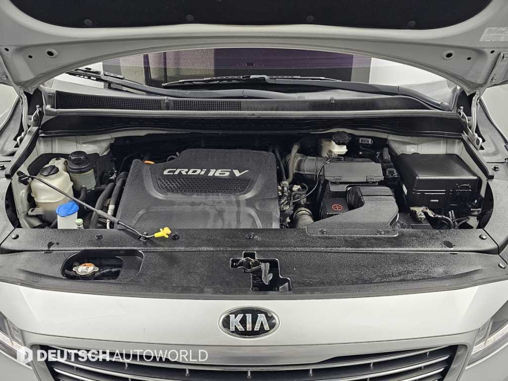 Kia Carnival — photo 06