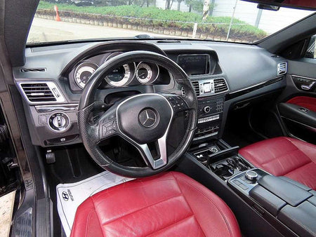 Mercedes-Benz E-Class — photo 07