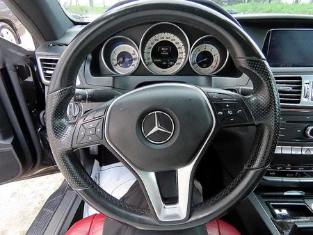 Mercedes-Benz E-Class — photo 08