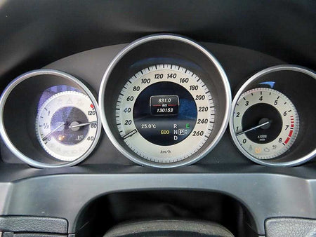 Mercedes-Benz E-Class — photo 09