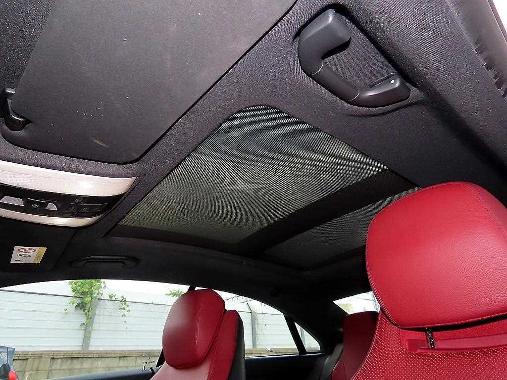 Mercedes-Benz E-Class — photo 17